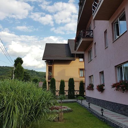 Hotel U Neli Solochyn Exterior foto