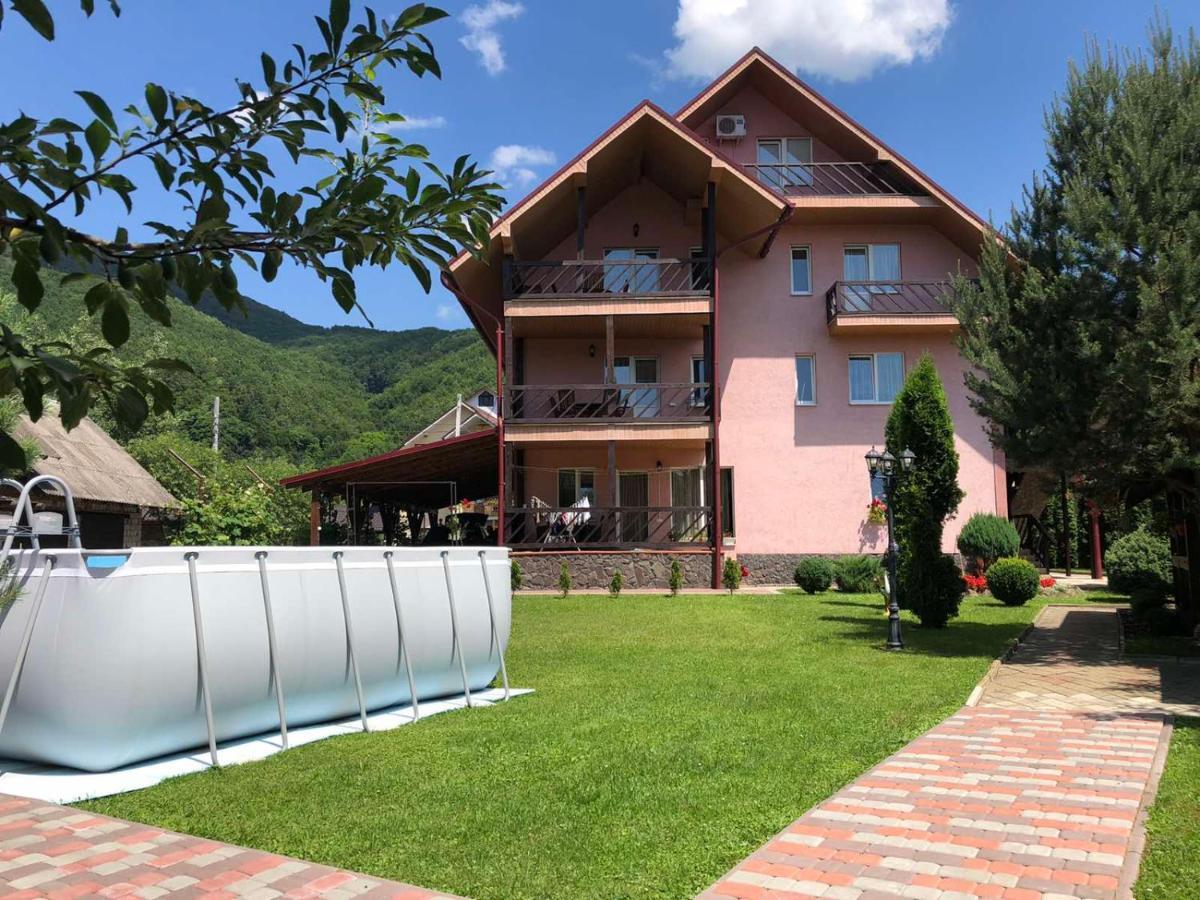 Hotel U Neli Solochyn Exterior foto