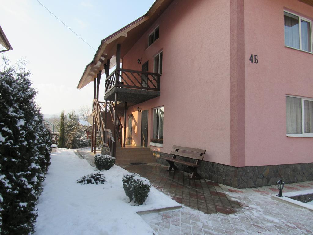 Hotel U Neli Solochyn Exterior foto